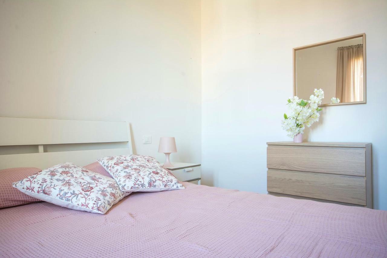 Altido Pampurio Airport Apartment Pisa Exteriör bild